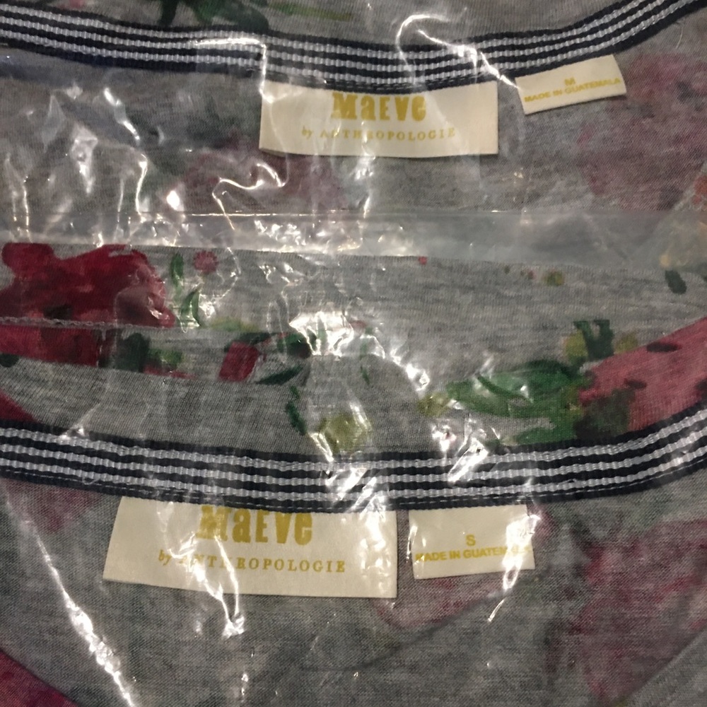Host Pick! Anthropologie Maeve Strawberry fields tee 🍓🤩 - Picture 14 of 16